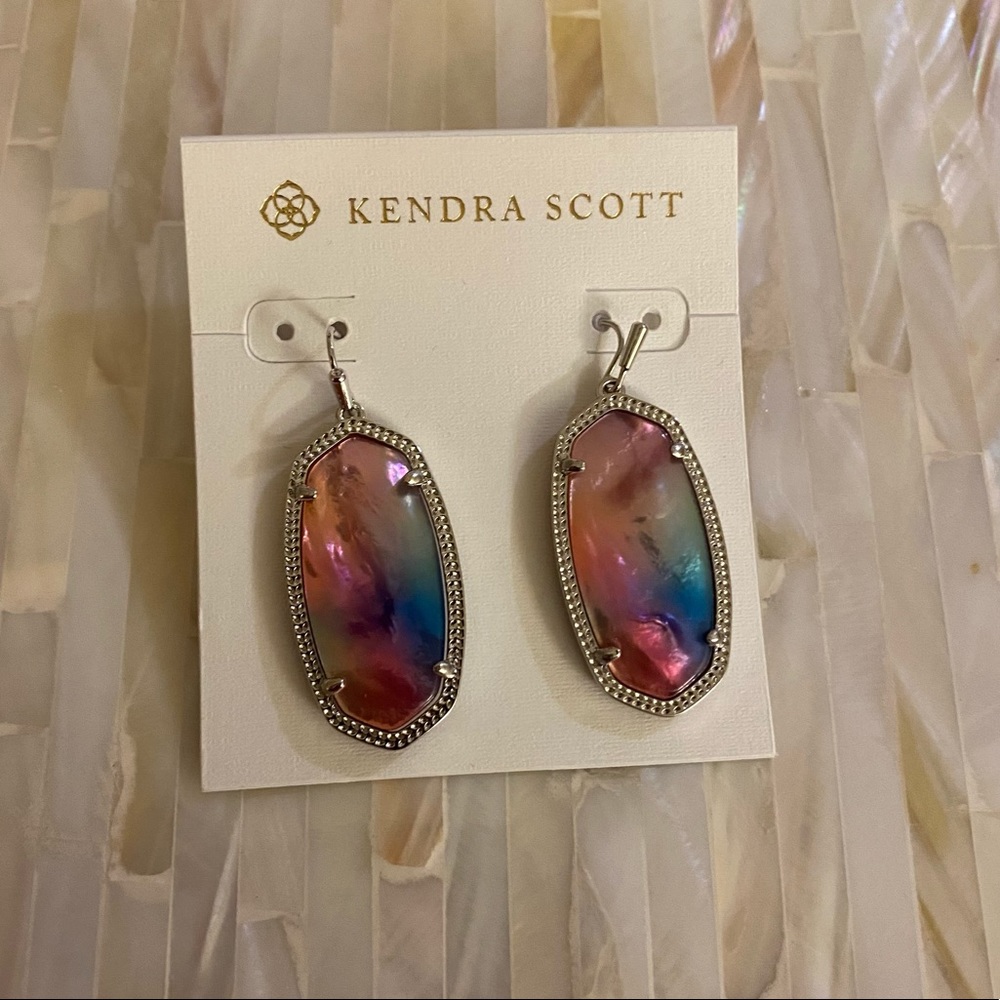 Kendra Scott Elle Earrings